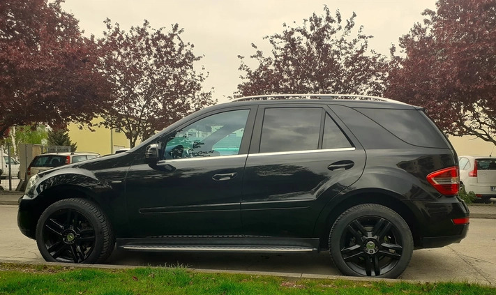 Mercedes-Benz ML cena 60500 przebieg: 199000, rok produkcji 2010 z Żychlin małe 352